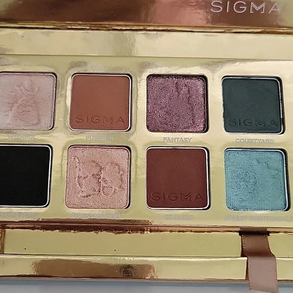 Sigma Cinderella Palette - Picture 2 of 4